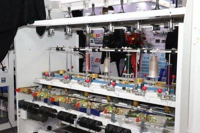 現(xiàn)場(chǎng)體驗(yàn)&ldquo;智造&rdquo;的魅力!&ldquo;時(shí)尚小鎮(zhèn)&rdquo;濮院舉辦針織機(jī)械及縫制設(shè)備展覽會(huì)